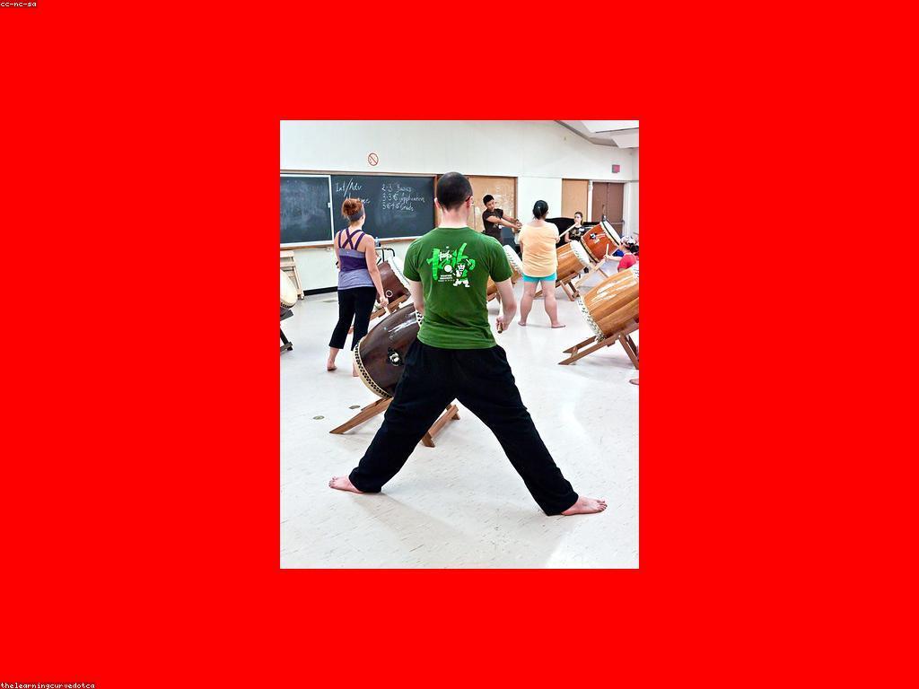 ព្រឹត្តិការណ៍និងប្រកួត: ការប្រកួតប្រជែងនិងទិវាហូបឈើនៅកម្ពុជា