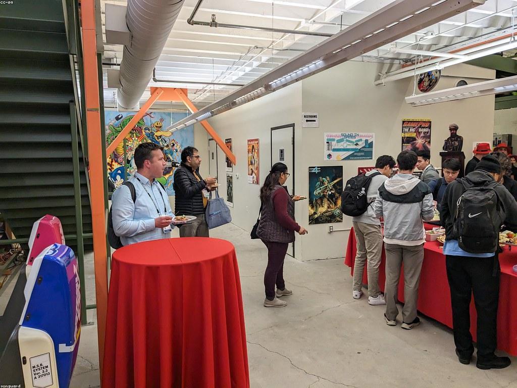 ព័ត៌មានអំពីការវិវត្តន៍នៃកម្មវិធី